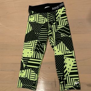 Nike Pro Neon Leggings
